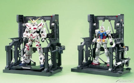 Bandai Builders Parts System Base 001 - display examples using multiple bases and separately sold model kits