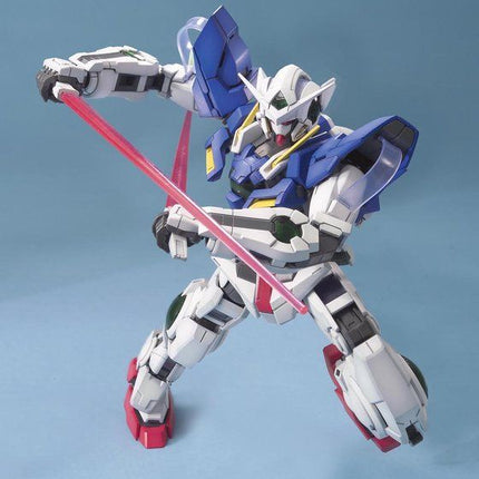 Bandai - Gunpla - MG 1/100 - Mobile Suit Gundam 00 - GN-001 Gundam Exia - official view 3