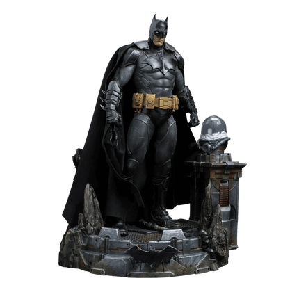 Iron Studios - Batman Unleashed Deluxe BDS Art Scale Statue 1/10 - The Card Vault