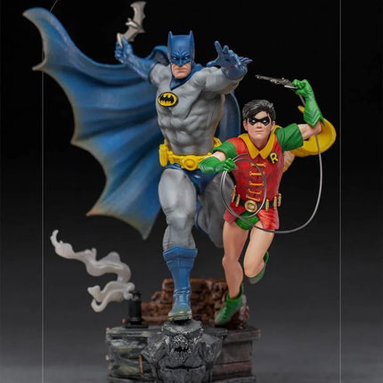 Iron Studios - DC Comics - Batman & Robin Deluxe BDS Art Scale Statue 1/10 - The Card Vault