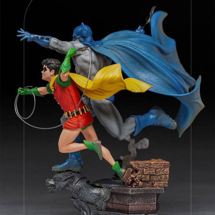 Iron Studios - DC Comics - Batman & Robin Deluxe BDS Art Scale Statue 1/10 - The Card Vault