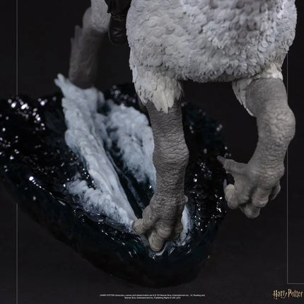 Iron Studios - Harry Potter - Harry Potter & Buckbeak - Deluxe Art Scale Statue 1/10 - The Card Vault