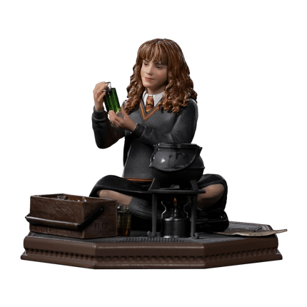 Iron Studios - Harry Potter - Hermione Granger Polyjuice BDS Art Scale Statue 1/10 - The Card Vault