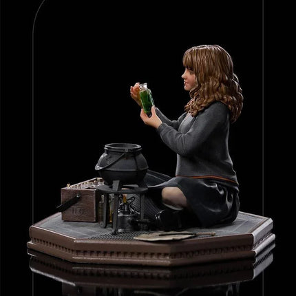 Iron Studios - Harry Potter - Hermione Granger Polyjuice BDS Art Scale Statue 1/10 - The Card Vault