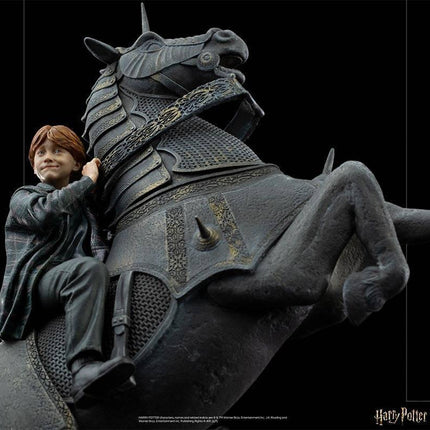 Iron Studios - Harry Potter - Ron Weasley at the Wizard Chess Deluxe BDS Art Scale Statue 1/10 - The Card Vault