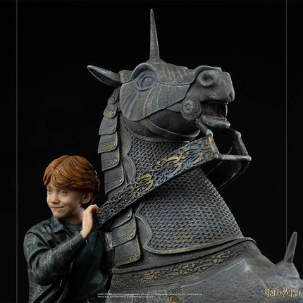 Iron Studios - Harry Potter - Ron Weasley at the Wizard Chess Deluxe BDS Art Scale Statue 1/10 - The Card Vault