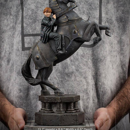 Iron Studios - Harry Potter - Ron Weasley at the Wizard Chess Deluxe BDS Art Scale Statue 1/10 - The Card Vault