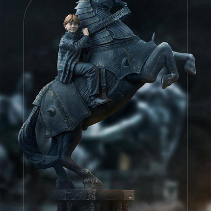 Iron Studios - Harry Potter - Ron Weasley at the Wizard Chess Deluxe BDS Art Scale Statue 1/10 - The Card Vault