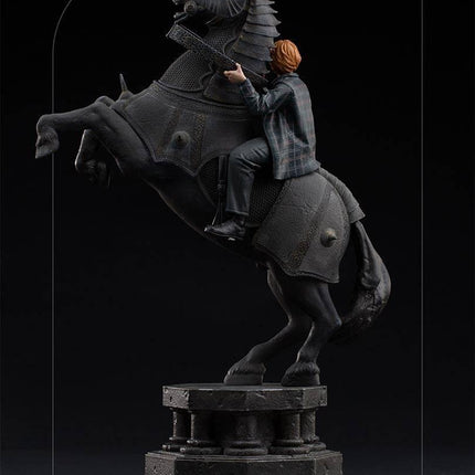 Iron Studios - Harry Potter - Ron Weasley at the Wizard Chess Deluxe BDS Art Scale Statue 1/10 - The Card Vault