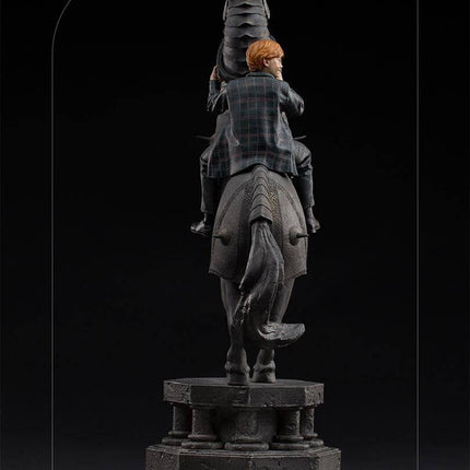 Iron Studios - Harry Potter - Ron Weasley at the Wizard Chess Deluxe BDS Art Scale Statue 1/10 - The Card Vault
