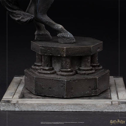 Iron Studios - Harry Potter - Ron Weasley at the Wizard Chess Deluxe BDS Art Scale Statue 1/10 - The Card Vault