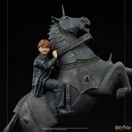 Iron Studios - Harry Potter - Ron Weasley at the Wizard Chess Deluxe BDS Art Scale Statue 1/10 - The Card Vault