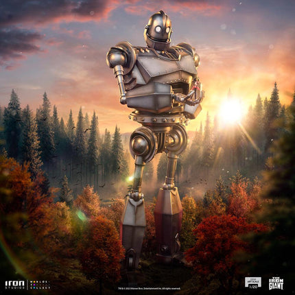 Iron Studios - Iron Giant - Iron Giant & Hogarth Hughes - Demi Art Scale Statue 1/20 - The Card Vault