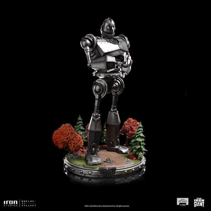 Iron Studios - Iron Giant - Iron Giant & Hogarth Hughes - Demi Art Scale Statue 1/20 - The Card Vault