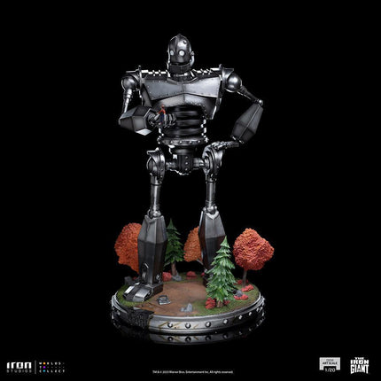 Iron Studios - Iron Giant - Iron Giant & Hogarth Hughes - Demi Art Scale Statue 1/20 - The Card Vault