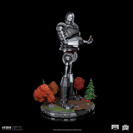 Iron Studios - Iron Giant - Iron Giant & Hogarth Hughes - Demi Art Scale Statue 1/20 - The Card Vault