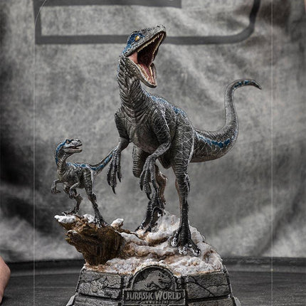 Iron Studios - Jurassic Park: Dominion - Blue and Beta Deluxe BDS Art Scale Statue 1/10 - The Card Vault