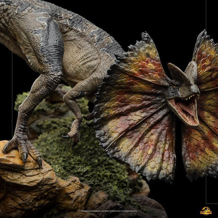 Iron Studios - Jurassic World: Dominion - Dilophosaurus BDS Art Scale Statue 1/10 - The Card Vault