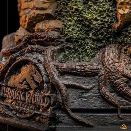 Iron Studios - Jurassic World: Dominion - Dilophosaurus BDS Art Scale Statue 1/10 - The Card Vault