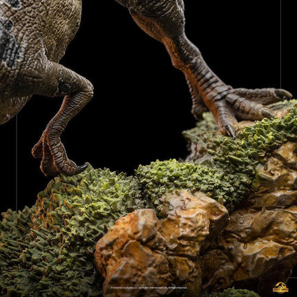 Iron Studios - Jurassic World: Dominion - Dilophosaurus BDS Art Scale Statue 1/10 - The Card Vault