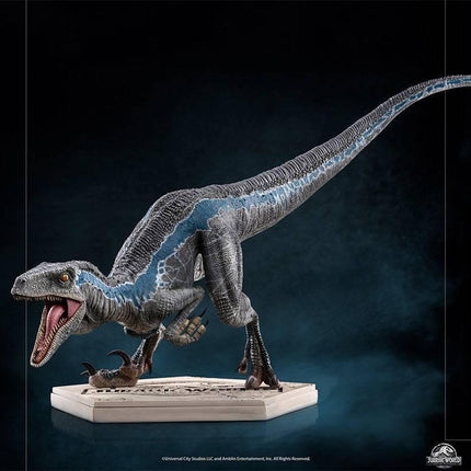 Iron Studios - Jurassic World: Fallen Kingdom - Blue BDS Art Scale Statue 1/10 - The Card Vault