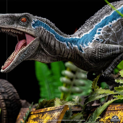 Iron Studios - Jurassic World: Fallen Kingdom - Blue Deluxe BDS Art Scale Statue 1/10 - The Card Vault