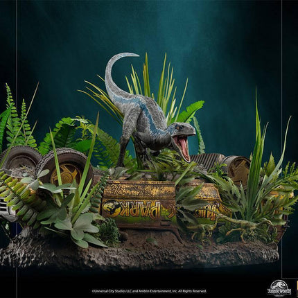 Iron Studios - Jurassic World: Fallen Kingdom - Blue Deluxe BDS Art Scale Statue 1/10 - The Card Vault