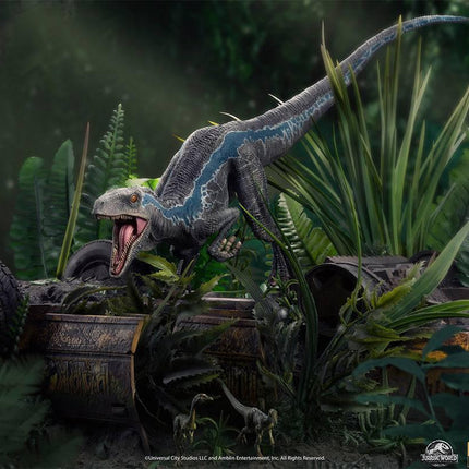 Iron Studios - Jurassic World: Fallen Kingdom - Blue Deluxe BDS Art Scale Statue 1/10 - The Card Vault