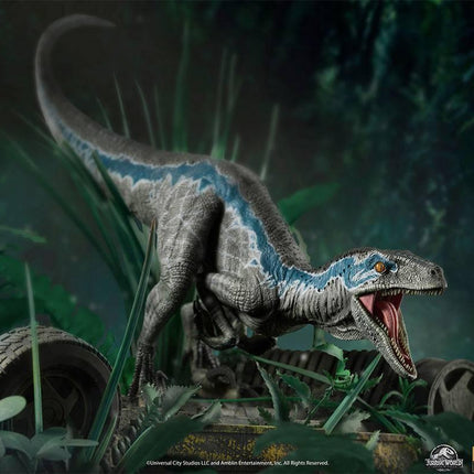Iron Studios - Jurassic World: Fallen Kingdom - Blue Deluxe BDS Art Scale Statue 1/10 - The Card Vault
