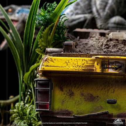 Iron Studios - Jurassic World: Fallen Kingdom - Blue Deluxe BDS Art Scale Statue 1/10 - The Card Vault