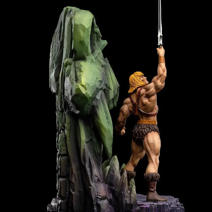 Iron Studios - Masters of the Universe - He-Man Deluxe BDS Art Scale Statue 1/10 - The Card Vault