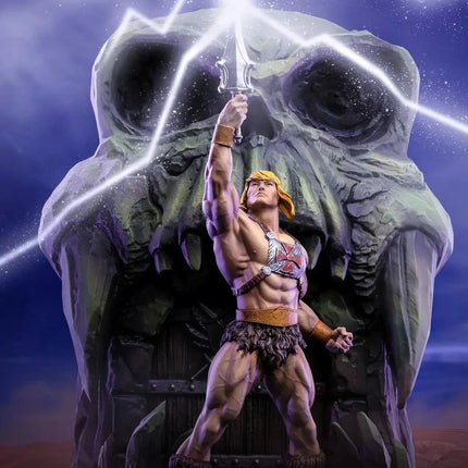 Iron Studios - Masters of the Universe - He-Man Deluxe BDS Art Scale Statue 1/10 - The Card Vault
