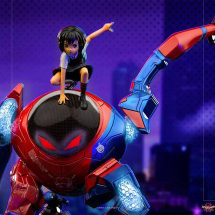 Iron Studios - Spider-Man: Into The Spider-Verse - Peni Parker & SP // dr Deluxe BDS Art Scale Statue 1/10 - The Card Vault