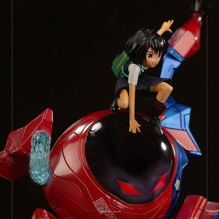 Iron Studios - Spider-Man: Into The Spider-Verse - Peni Parker & SP // dr Deluxe BDS Art Scale Statue 1/10 - The Card Vault