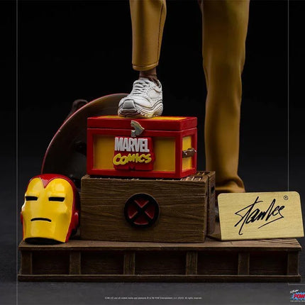 Iron Studios - Stan Lee Deluxe BDS Art Scale Statue 1/10 - The Card Vault