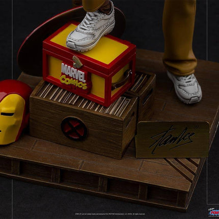 Iron Studios - Stan Lee Deluxe BDS Art Scale Statue 1/10 - The Card Vault