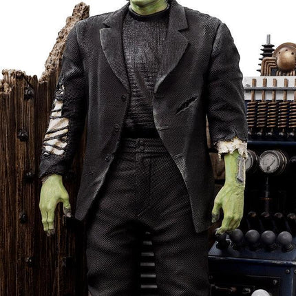 Iron Studios - Universal Monsters - Frankenstein Monster Deluxe BDS Art Scale Statue 1/10 - The Card Vault