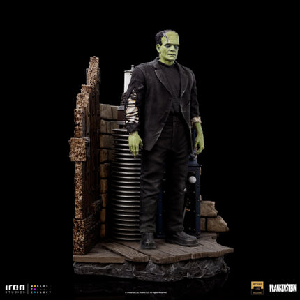 Iron Studios - Universal Monsters - Frankenstein Monster Deluxe BDS Art Scale Statue 1/10 - The Card Vault