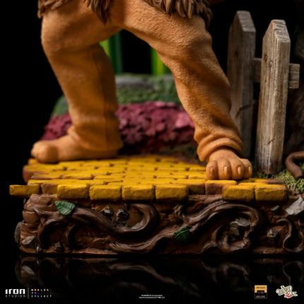 Iron Studios - Wizard of Oz - Cowardly Lion Deluxe BDS Art Scale Statue 1/10 - The Card Vault