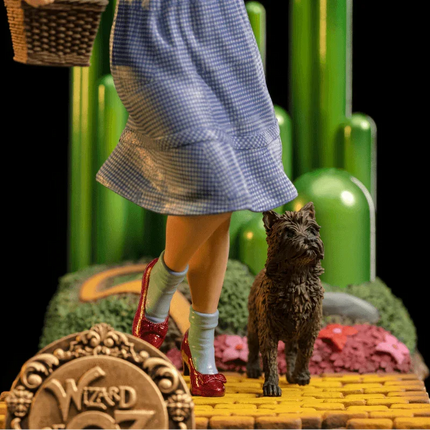 Iron Studios - Wizard of Oz - Dorothy Deluxe Art Scale Statue 1/10 - The Card Vault