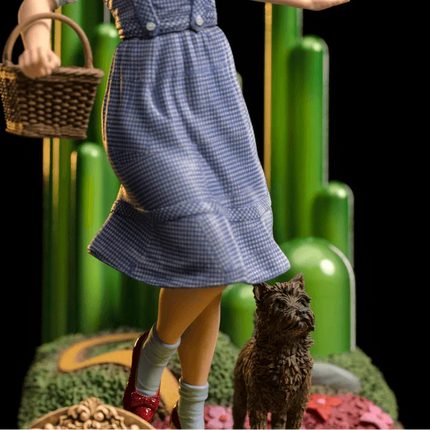 Iron Studios - Wizard of Oz - Dorothy Deluxe Art Scale Statue 1/10 - The Card Vault