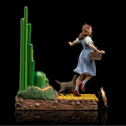 Iron Studios - Wizard of Oz - Dorothy Deluxe Art Scale Statue 1/10 - The Card Vault