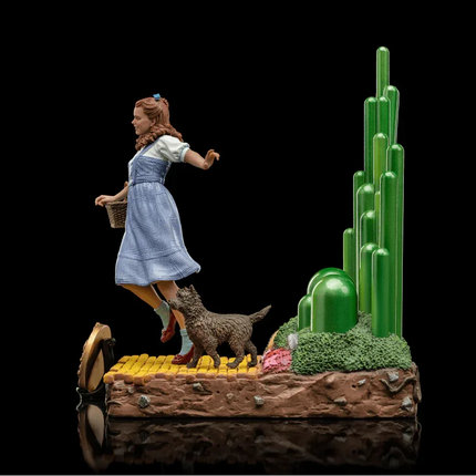 Iron Studios - Wizard of Oz - Dorothy Deluxe Art Scale Statue 1/10 - The Card Vault