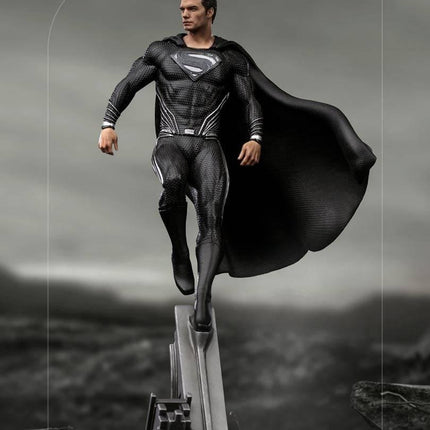 Iron Studios - Zack Snyder's Justice League - Superman (Black Suit) BDS Art Scale Statue 1/10 - The Card Vault