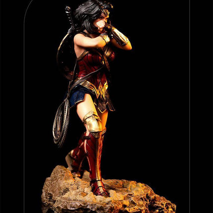 Iron Studios - Zack Snyder's Justice League - Wonder Woman BDS Art Scale Statue 1/10 - The Card Vault